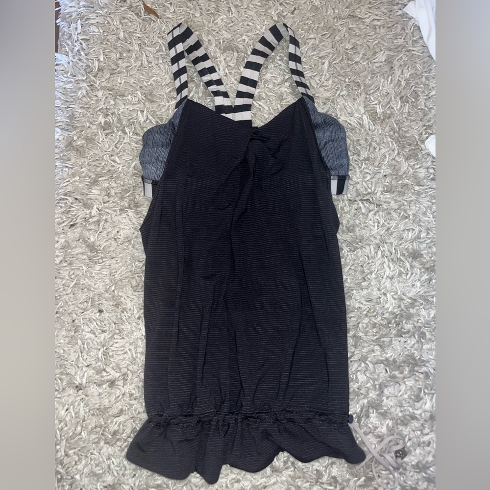 Lululemon black work out tank